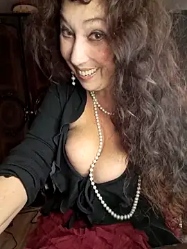 GypsyEsmeralda live sex cam