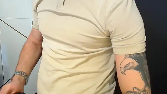 JamesMyerss's cam snapshot