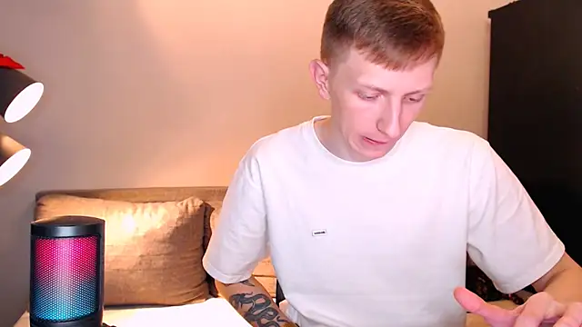 juliaanddima's cam snapshot