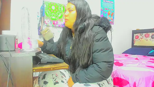 yournaughtyandsexyprinces's cam snapshot