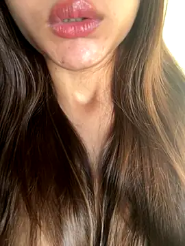 Queen_Shanuu live sex cam