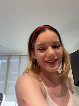 NicoleCut live sex cam