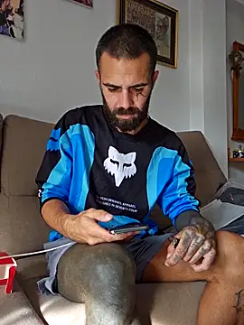 charlye_inkkkk's cam snapshot