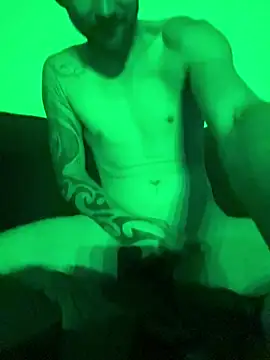 Stillhard8925 live sex cam