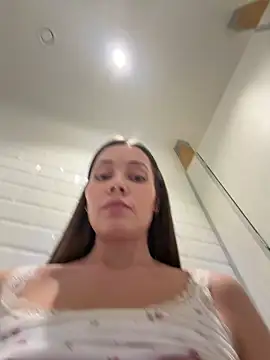 nicole111 live sex cam