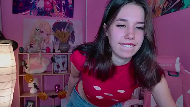 carolineliora's cam snapshot