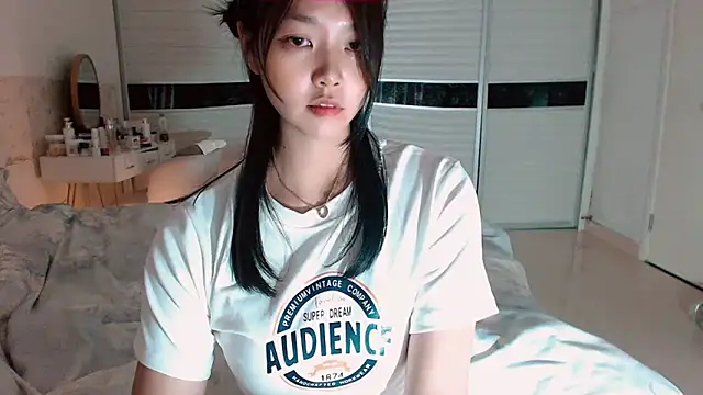 Miu1_girl live sex cam