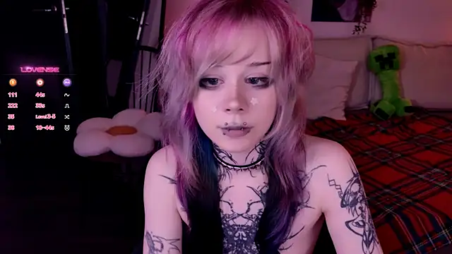 Lollyshy's cam snapshot