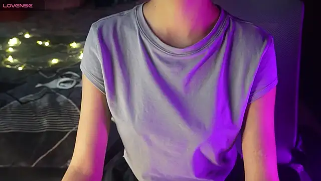 NidhiChandra's cam snapshot