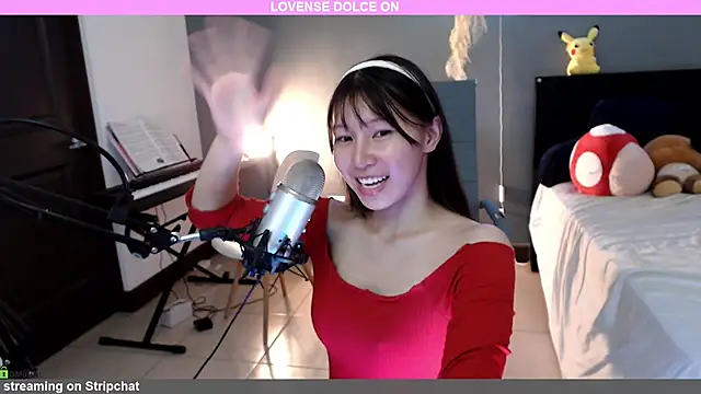 raspberryroll live sex cam