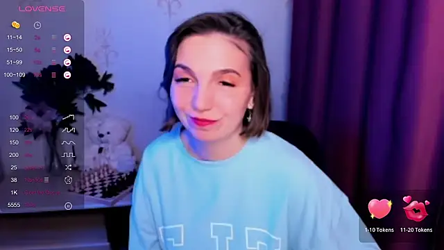 KindHazelHere_'s cam snapshot