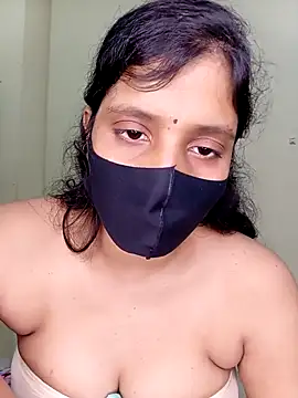 Rose-luckey's cam snapshot