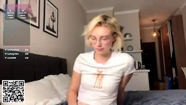 MelodyImam's cam snapshot