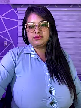 MiiaaJoness's cam snapshot