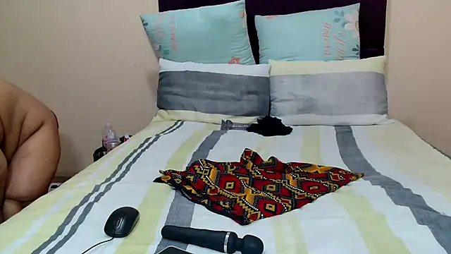 Bbw255's cam snapshot