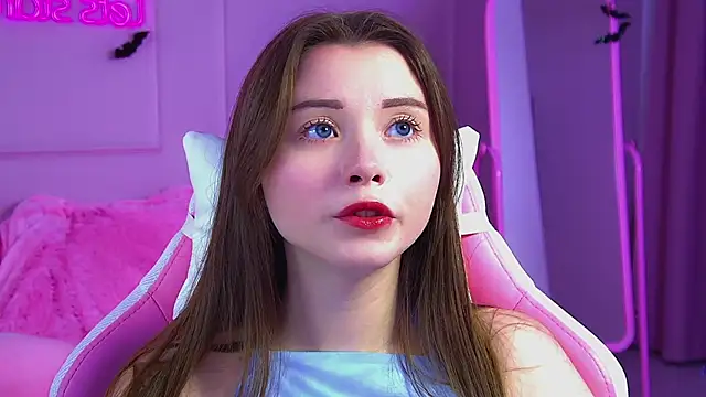 KeiraAsti's cam snapshot