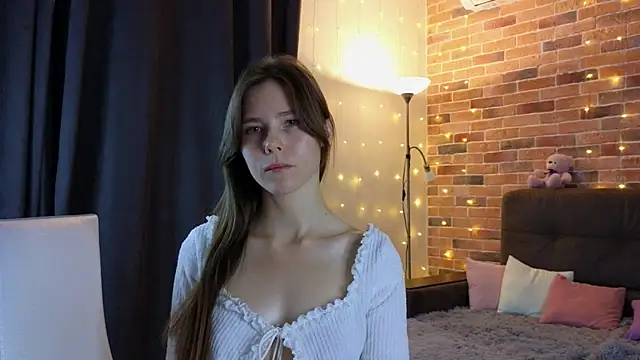 EmiliDen's cam snapshot