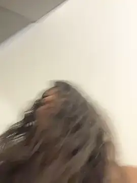 Gaby_zahir_'s cam snapshot