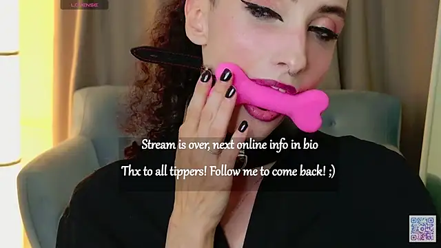 Queen_of_tease live sex cam