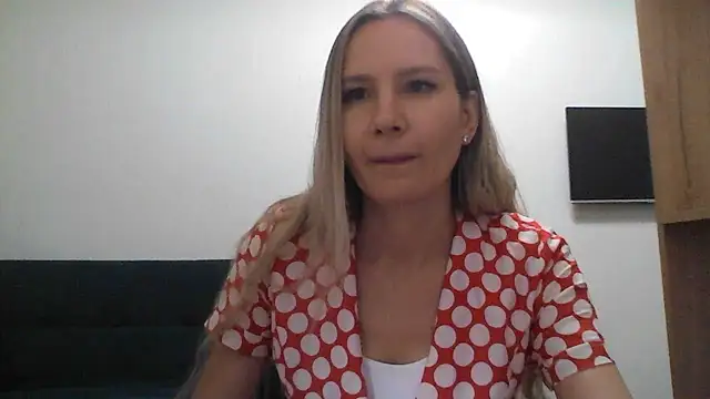 Tavriena's cam snapshot