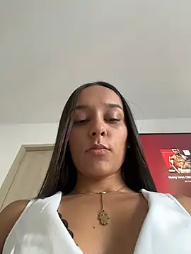 Brunettecollins05's cam snapshot