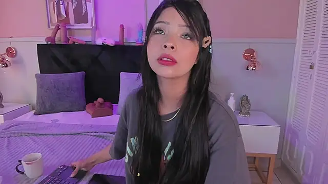 chloe_watson_'s cam snapshot