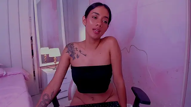 luna_hot_ass's cam snapshot