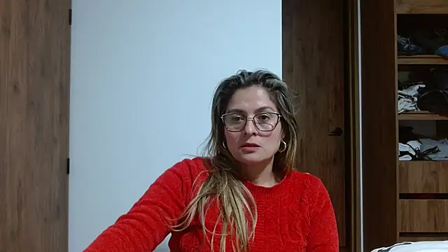 linda-mature43's cam snapshot