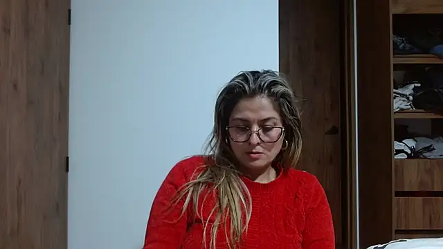 linda-mature43's cam snapshot