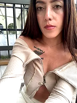 ElectraPink_'s cam snapshot