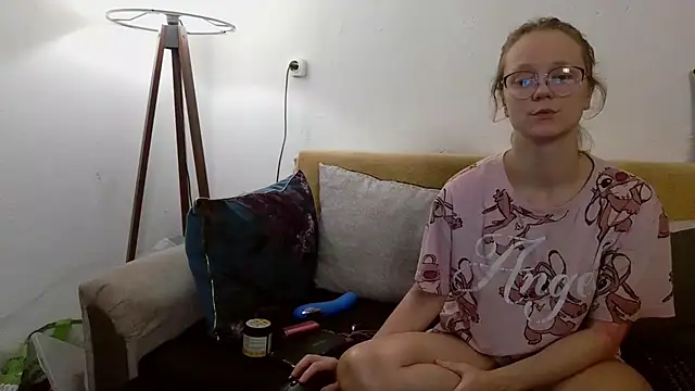 little-leni's cam snapshot