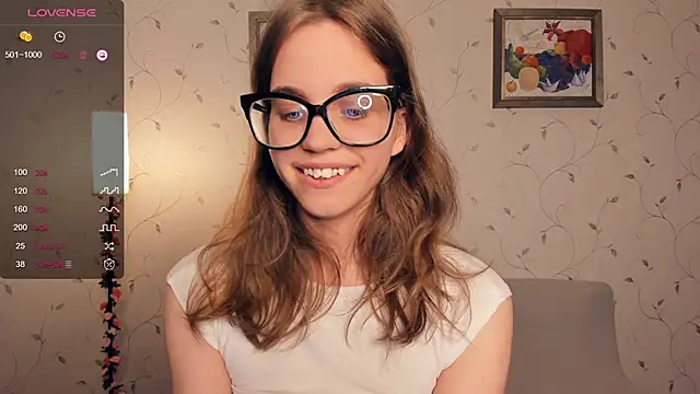 JoanBaggott's cam snapshot