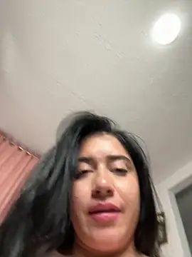 KallyMyller1's cam snapshot