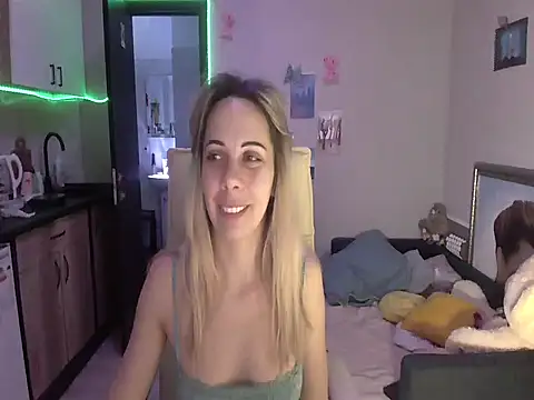 Getera_Cass's cam snapshot