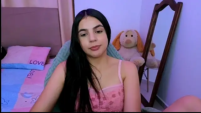 _elenna's cam snapshot