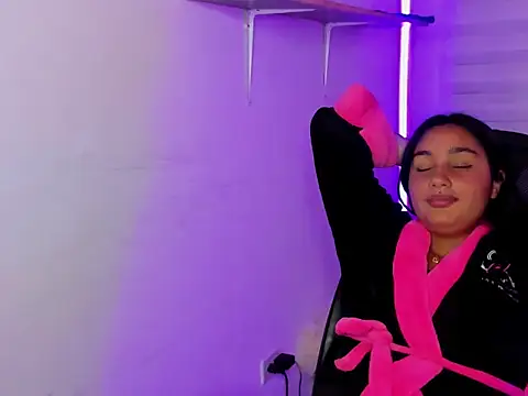 Caroline_rodriguez_9's cam snapshot