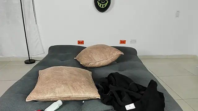 NaugthyNectar live sex cam