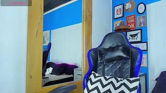 Drake_Nassir4's cam snapshot