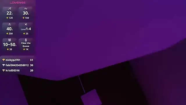 Chanel_milff_'s cam snapshot