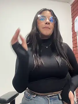 SaraBraun_'s cam snapshot