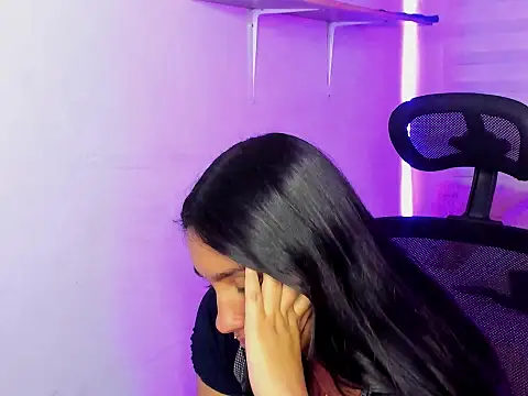 Caroline_rodriguez_9's cam snapshot