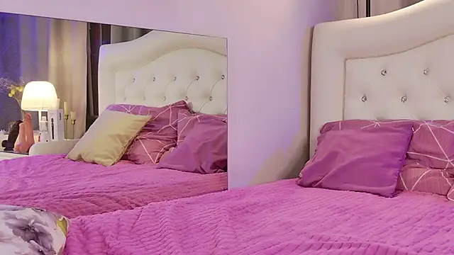 love_me__tonight_'s cam snapshot