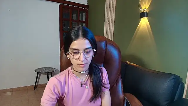 DanielaMonroe's web cam