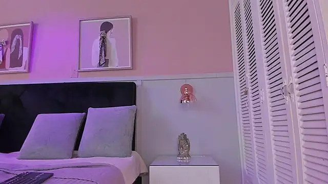 chloe_watson_'s cam snapshot