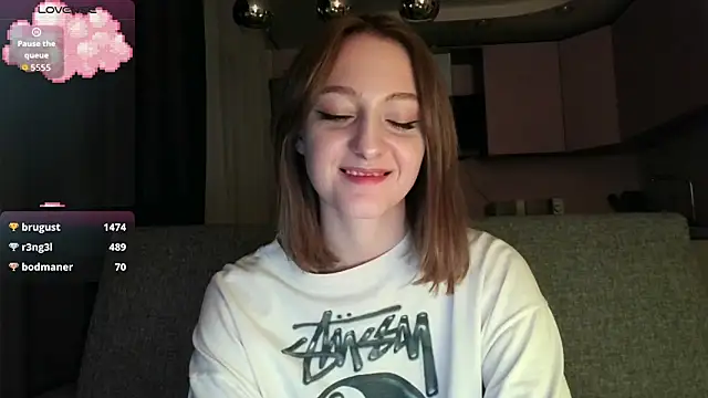 white_liillyy's cam snapshot