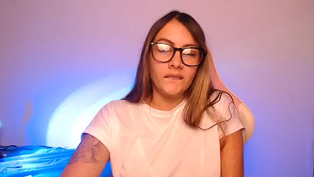 lalawhitte's cam snapshot