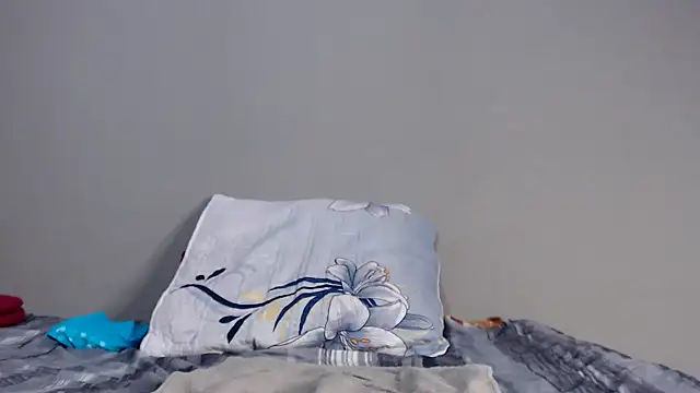 GrandBustyMelon's cam snapshot