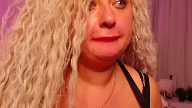 Lilit_1Love's cam snapshot