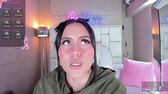 VioletthaRous's cam snapshot