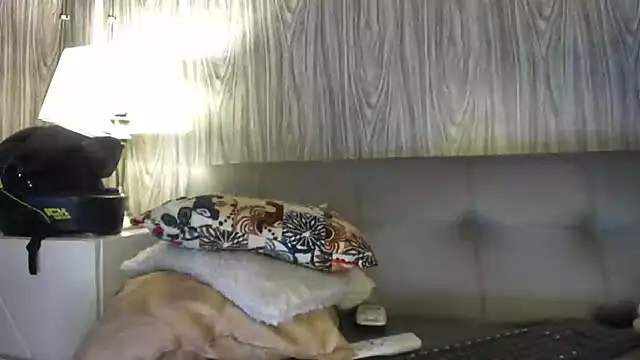 BruceSmiith live sex cam